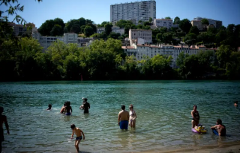 Canicule : 37 départements en rouge samedi, dégradation progressive