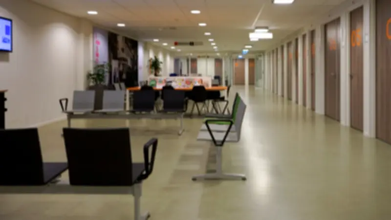 Canicule : 42°C dans les chambres de l'hôpital pédiatrique de Tours