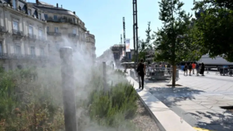 Canicule : 58 départements en vigilance rouge mercredi, températures jusqu'à 42°C