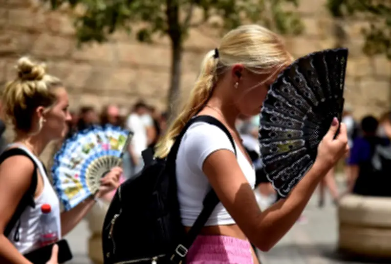 Canicule en Espagne : fan zones fermées à Madrid pour la Roja