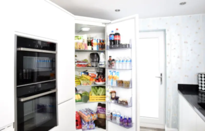 Canicule : la classe climatique de votre frigo, un critère crucial