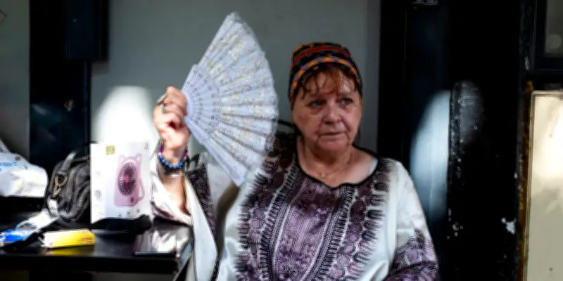 Canicule à La Courneuve et Saint-Denis : colère et entraide