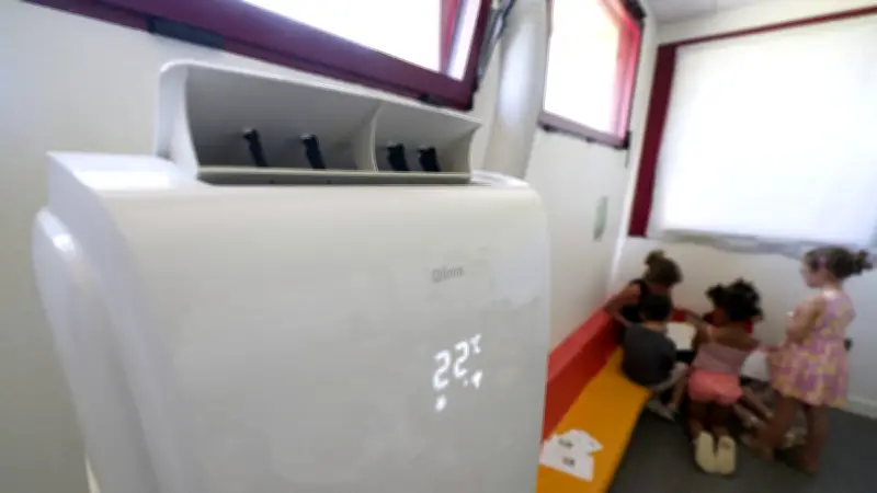 Canicule à l'école : les maires préfèrent végétaliser plutôt que climatiser
