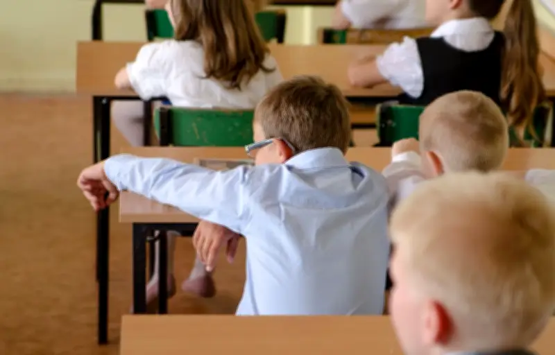 Canicule : les professeurs peuvent-ils apporter un ventilateur en classe ?