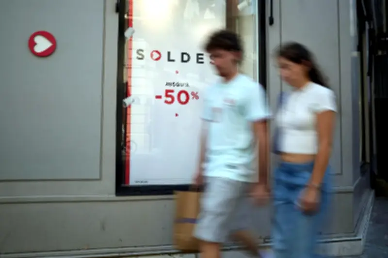 Canicule : les soldes repoussées au 28 juillet par le gouvernement
