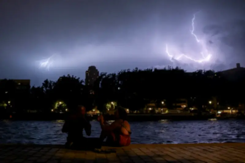 Canicule, Nouvelle-Calédonie, Mondial : le week-end en bref
