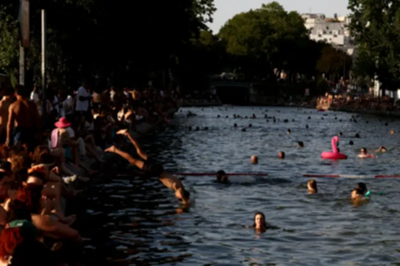Canicule : un homme meurt noyé dans le canal Saint-Martin