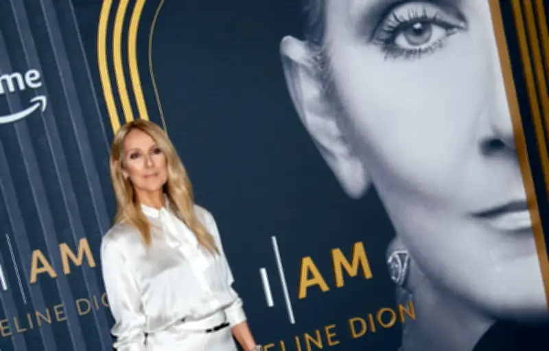 Céline Dion rend hommage à Peabo Bryson, son partenaire de duo sur "La Belle et la Bête"