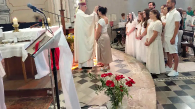 Confirmations à Vézénobres : six jeunes ont reçu l'Esprit Saint