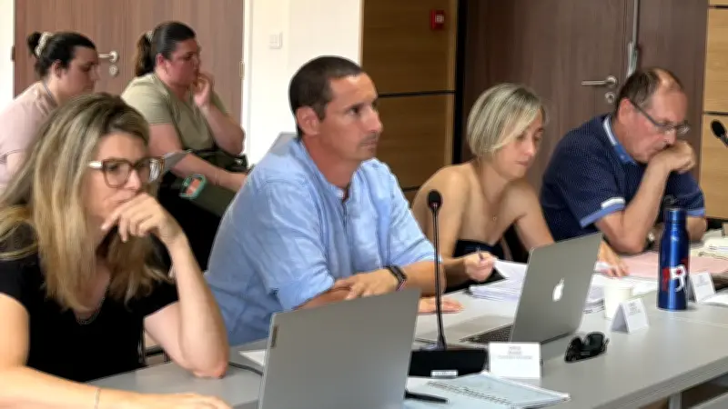 Conseil municipal houleux à Rochefort-du-Gard sur deux dossiers sensibles