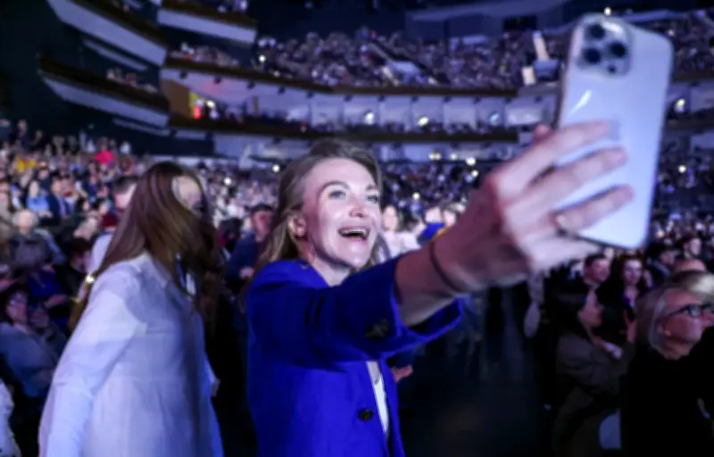 Conseils pour filmer concerts avec iPhone 17 : optimisez vos réglages