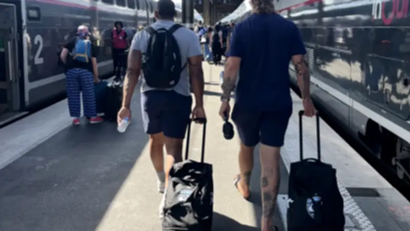 Coulisses du MHR en train pour la finale du Top 14 à Paris