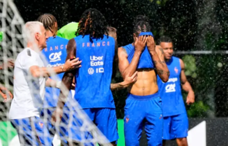 Coupe du monde : les Bleus s'envolent pour New York, Mbappé et les cadres au rendez-vous