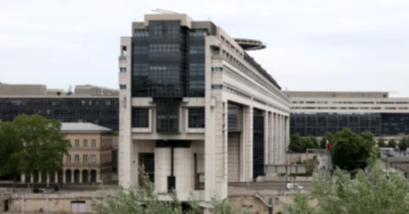 Cour des comptes : la France menacée par un « étouffement par la dette »