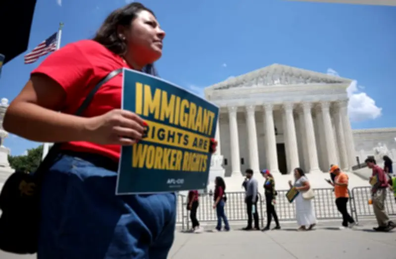 Cour suprême complice de la croisade anti-immigrés de Trump