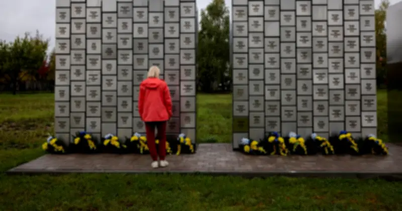 Crimes de guerre en Ukraine : les ONG privées de financement américain