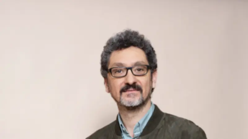 David Foenkinos décrypte son roman "Je suis drôle" : humour et mélancolie