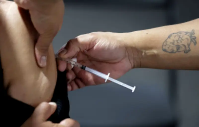 Décès de Christine Cotton : la figure antivax annonce son suicide sur X