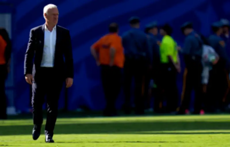 Décès de la mère de Deschamps : les Bleus sous le choc avant Norvège