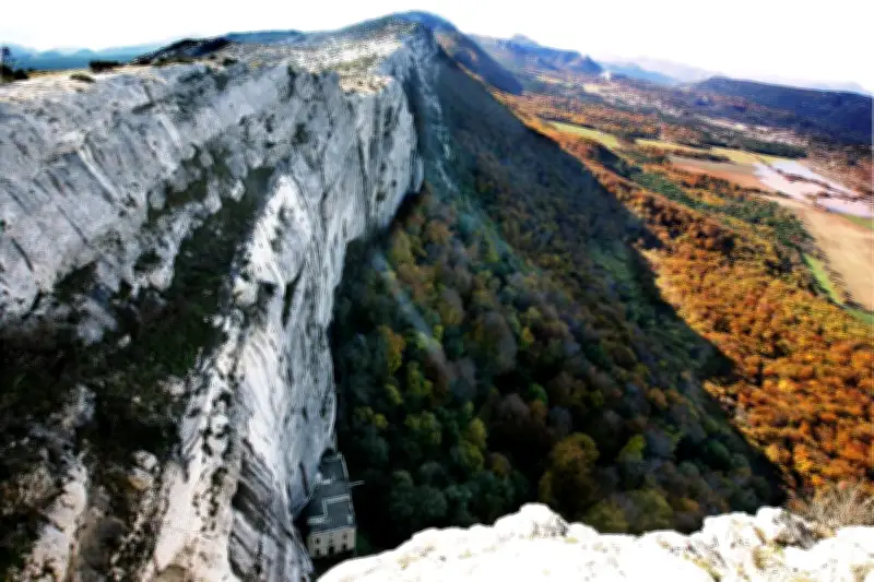 Des zones de quiétude pour protéger les faucons pèlerins dans la Sainte-Baume