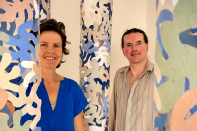 Design recyclé : pulpe de papier et liège à Hyères