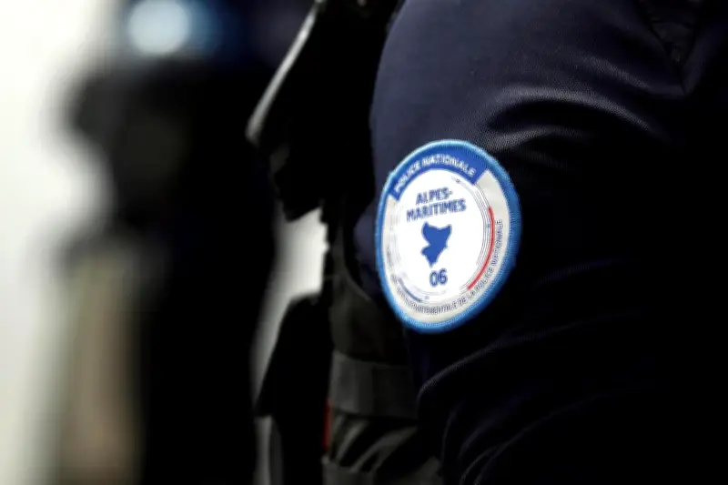 Deux policiers frappés au visage à Nice en moins d'une heure