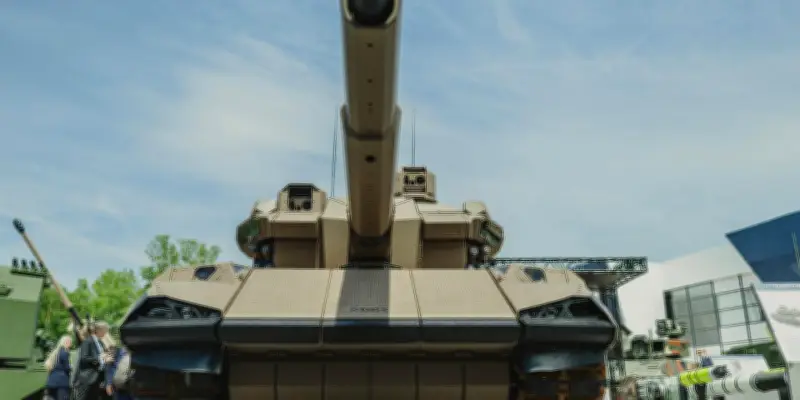 Défense : l'Allemagne rejoint la France au capital de KNDS, une étape vers la Bourse