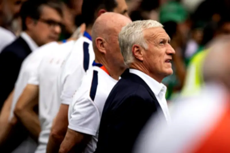 Didier Deschamps de retour après le décès de sa mère, les Bleus qualifiés