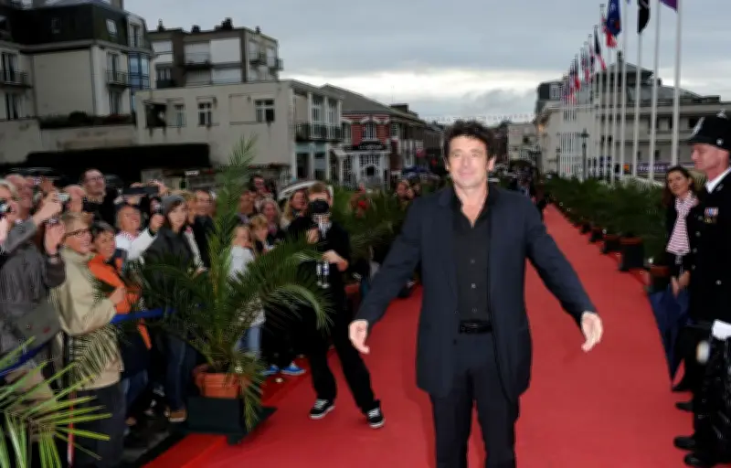 Disparition mystérieuse de la plaque de Patrick Bruel à Dinard
