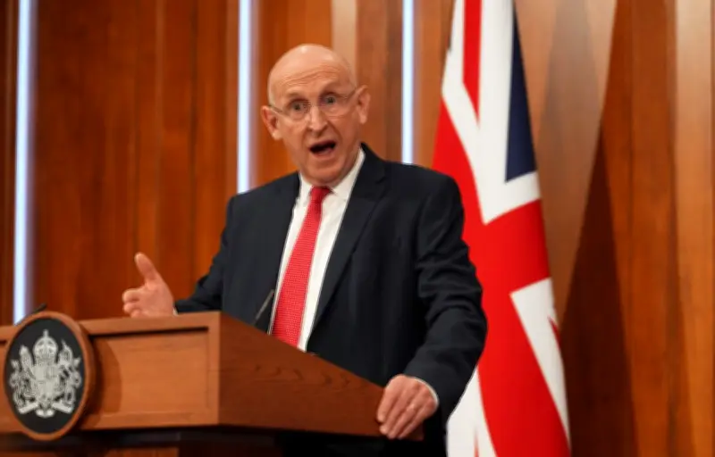 Démission du ministre de la Défense britannique John Healey
