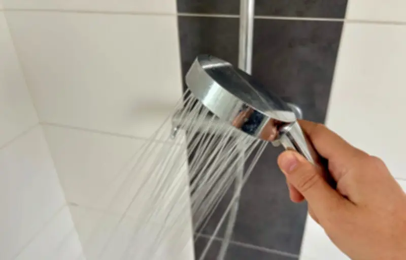 Douche avant ou après le petit-déjeuner ? Donnez votre avis