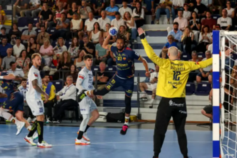 Drevy Paschal, ailier du SRVHB, dans l'équipe type de la saison en Starligue