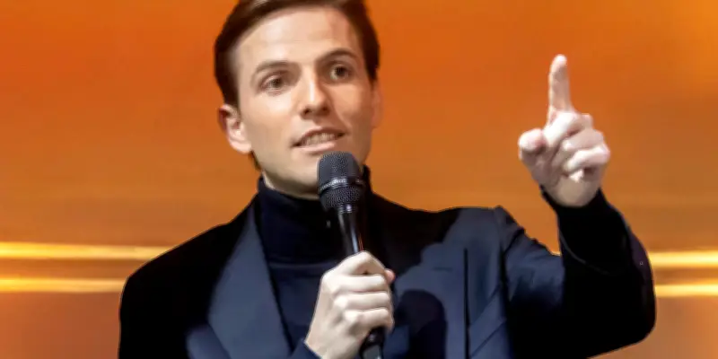 Erik Tegner, militant d'extrême droite adoubé par les médias Bolloré