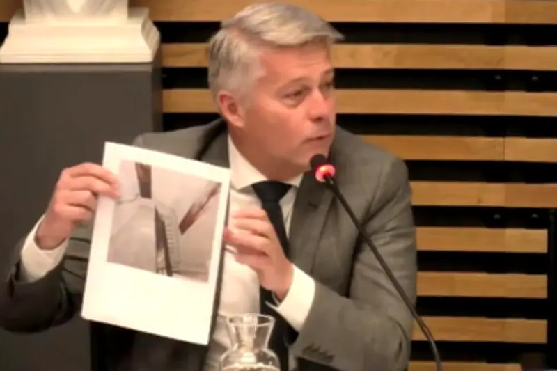 Escalier à 300 000 euros : Ciotti éreinte Estrosi
