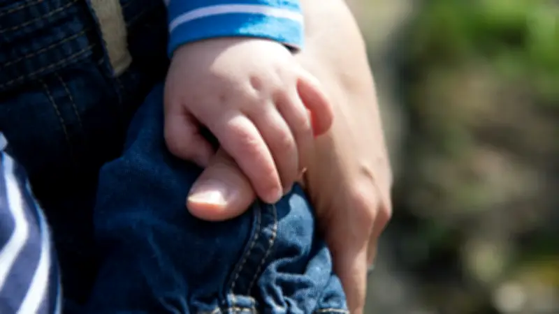Espagne : trois bébés laissés seuls à l'hôtel, deux positifs à la cocaïne