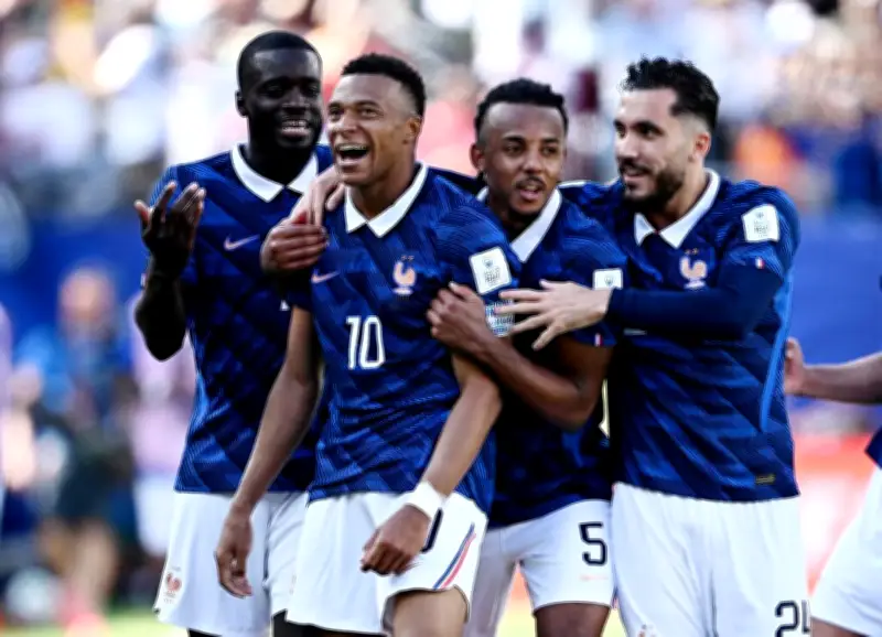 Face au Sénégal, des Bleus à deux visages : stressés puis froids comme une lame