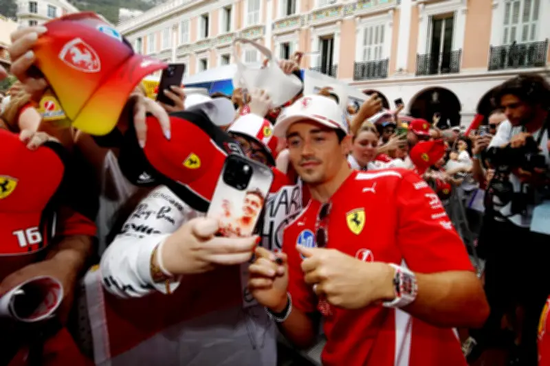 Fan zone du GP de Monaco : pilotes F1 se livrent entre anecdotes et souvenirs