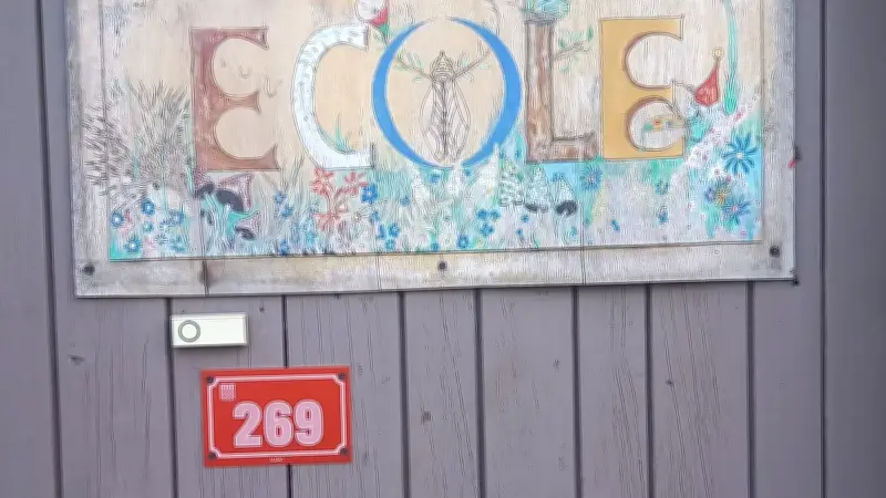 Fermeture de l'école d'Aujac faute d'élèves : le village en sursis