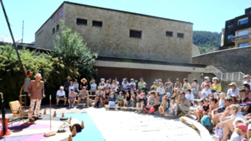 Festival 48e de rue à Mende : 20 ans et 140 spectacles