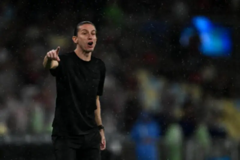 Filipe Luis bientôt entraîneur de l'AS Monaco : les joueurs surpris par le départ de Pocognoli
