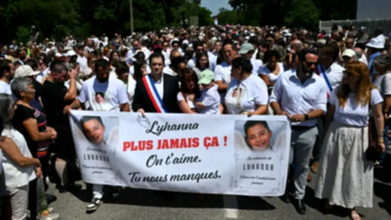 Fleurance : 6 000 personnes à la marche blanche pour Lyhanna