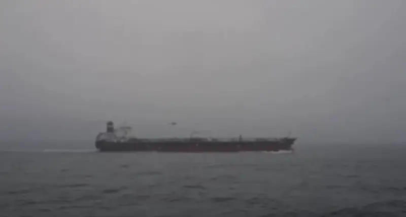 Flotte fantôme russe : un pétrolier arraisonné par la France avec le Royaume-Uni