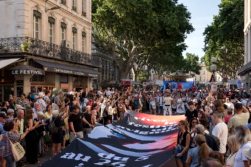Fonds de soutien à l'emploi : la baisse met les compagnies du Off en péril