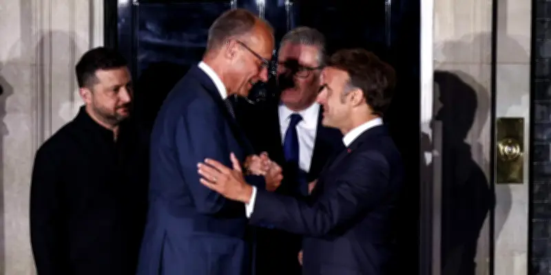 France, Allemagne et Royaume-Uni soutiennent le dialogue direct Kiev-Moscou
