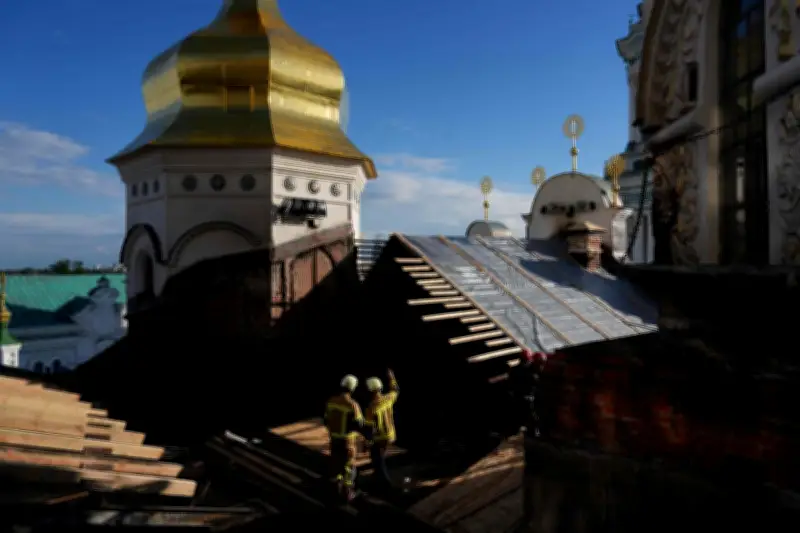 Frappes russes sur la cathédrale de Kiev : l'Unesco déplore 536 sites endommagés