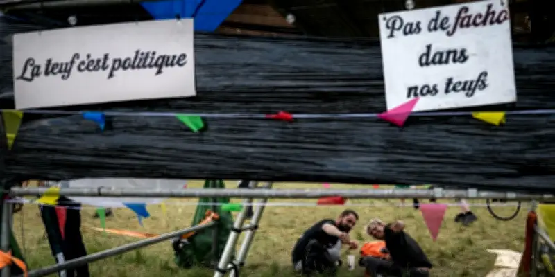 Free parties à Rennes : des milliers de manifestants contre des lois liberticides
