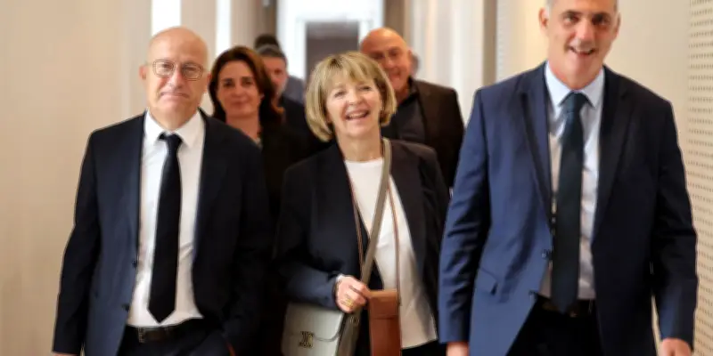 Gilles Simeoni : rejet de l'autonomie serait un déni démocratique