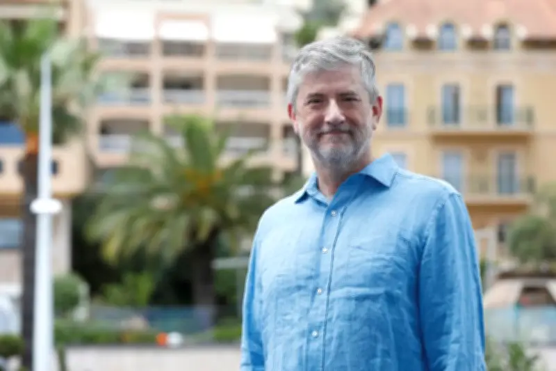Greg Daniels dévoile sa nouvelle série « The Paper » au Festival de Monte-Carlo