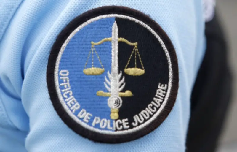 Guadeloupe : un jeune de 18 ans avoue avoir tiré sur un bébé et son père