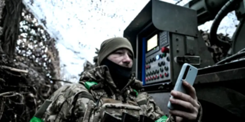Guerre des communications : nouveau terrain de chasse des télécoms et de la défense